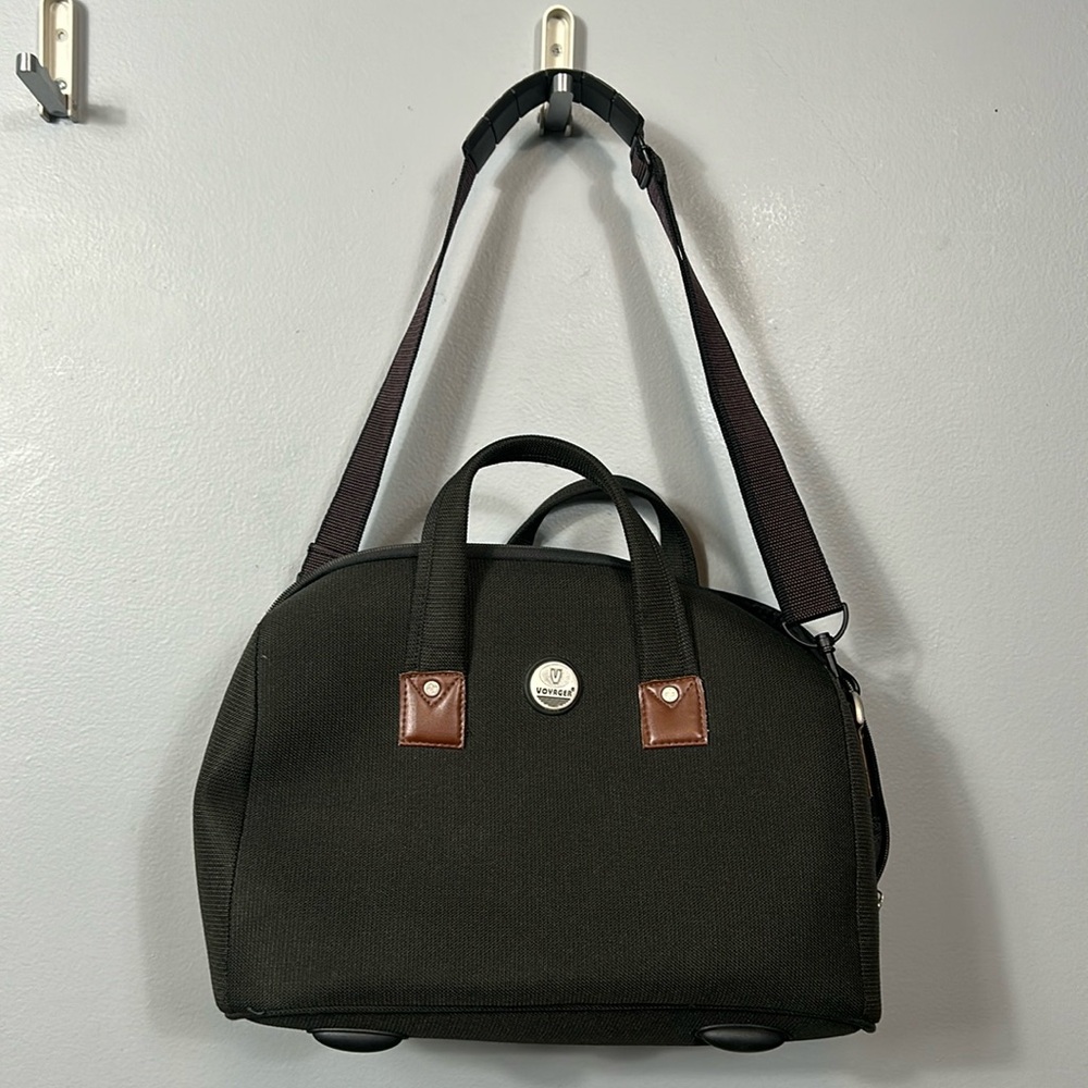 Voyager Luggage Hand Carry/ Shoulder Bag Army Green